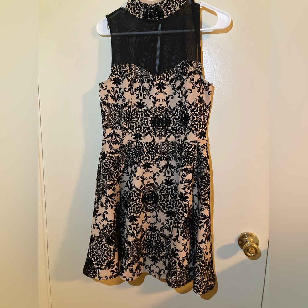 Beautiful dress from Windsor size Large